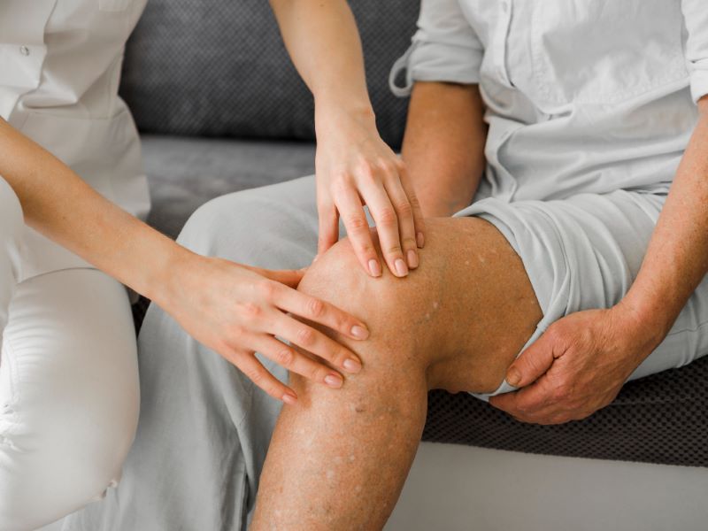 Mal aux articulations : comprendre les causes et les solutions naturelles