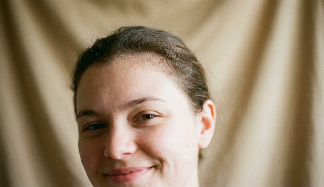 Baby Hair : Pourquoi Apparaissent-ils et Comment en Prendre Soin ?